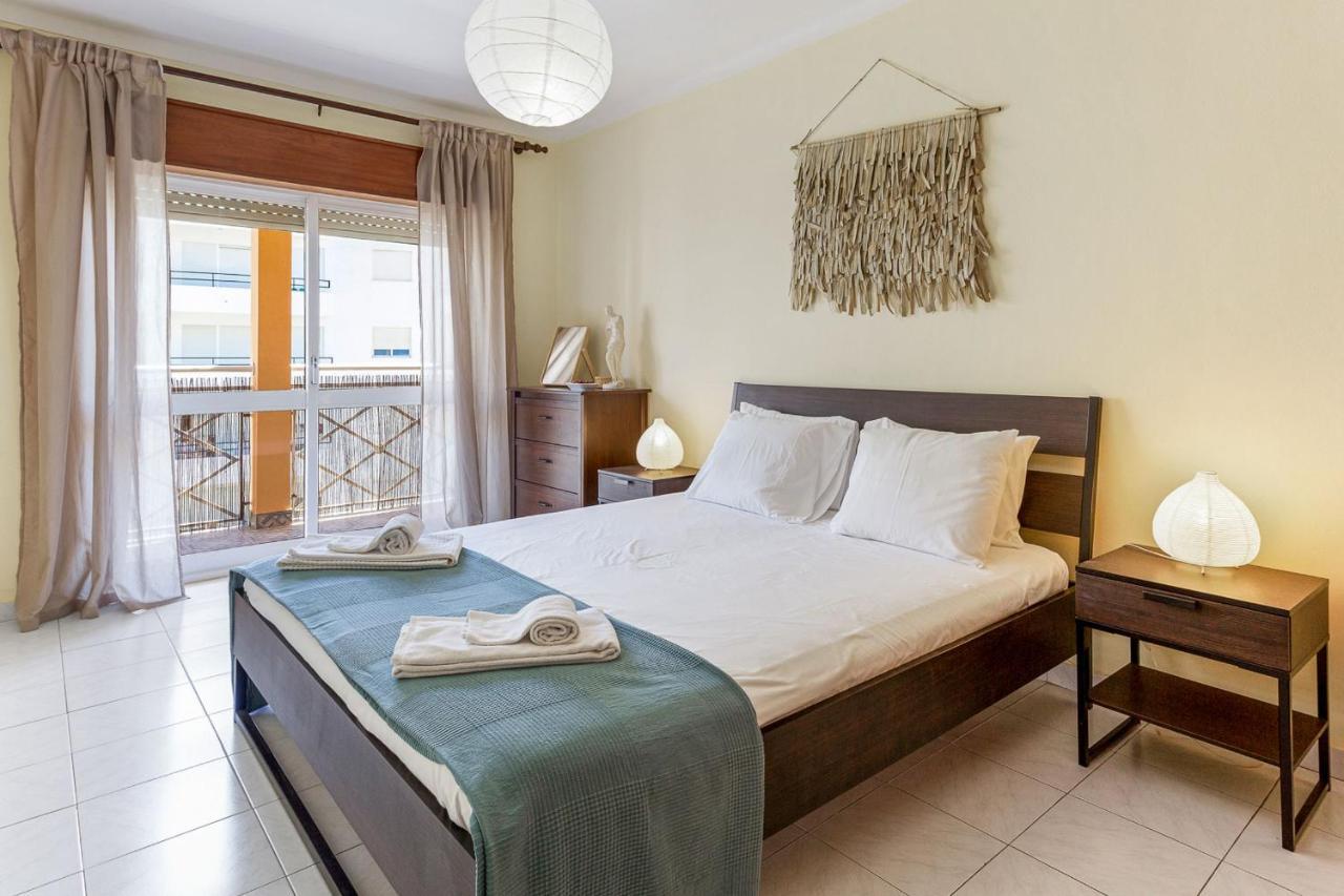1Br Infante Flat In Quarteira By Lovelystay 外观 照片