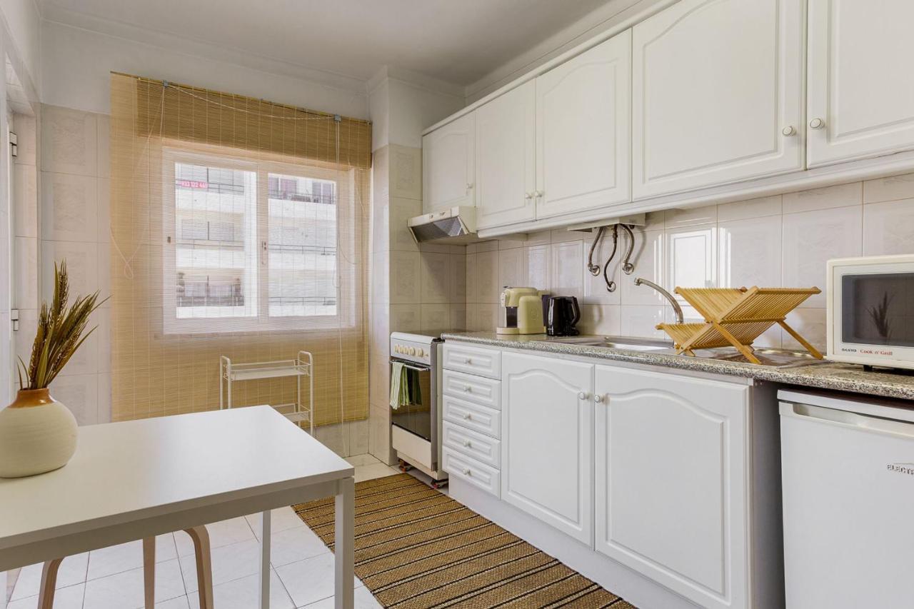 1Br Infante Flat In Quarteira By Lovelystay 外观 照片
